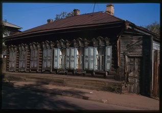 Log house (Banzarov St., around 1900), Ulan-Ude, Russia; 2000