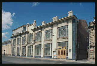 Iaushev Department Store (now Cheliabinsk Art Gallery), (1913), Cheliabinsk, Russia; 2003