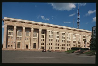 Revolution Square, Cheliabenergo Building (1955), Cheliabinsk, Russia; 2003