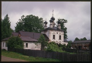 Church of the Intercession (1780), southwest view, Ustiuzhna, Russia; 2001