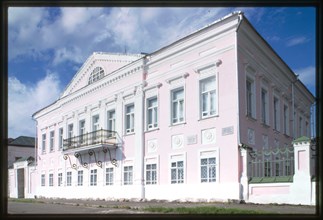 G.V. Usov house (late 18th century), Velikii Ustiug, Russia 1996.
