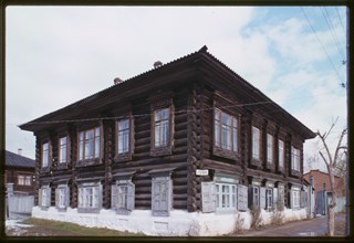 Log house, Raboche-Krestianskaia Street, #114, Eniseisk, Russia; 1999
