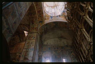 Church of John the Baptist at Tolchkovo (1671-87), interior, icon screen and view of north wall frescoes (1694-95), Yaroslavl', Russia; 1997