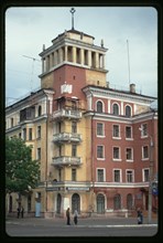 Apartment building (Peace Prospect 12), (1952), Komsomol'sk-na-Amure, Russia; 2002