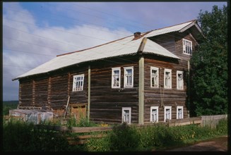 Log house (early 20th century), Kimzha, Russia; 2000