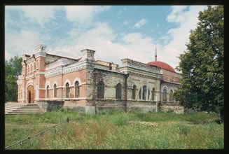 People's House, 1913, Kyshtym, Russia; 2003