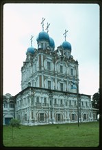 Church of the Presentation of the Virgin (1688-93), southwest view, Sol'vychegodsk, Russia 1996.
