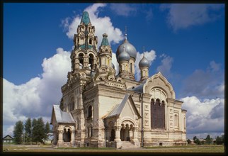 Church of the Miraculous Icon of the Savior (1912), southwest view, Kukoboi, Russia; 2001