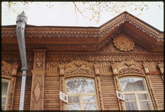 E. Ia. Verkhovaia house, Gorkii Street #40 (1907-08),decorative details, Novosibirsk, Russia 1999.