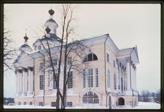 Spaso-Sumorin Monastery, Church of the Ascension (1796-1801 and 1825), northwest view, Tot'ma, Russia 1998.