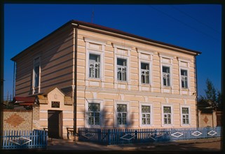Post office (mid 19th century), Nerchinsk, Russia; 2000