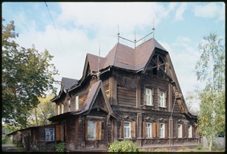 A.A. Lesnevskii house (early 20th century), Barnaul, Russia; 1999