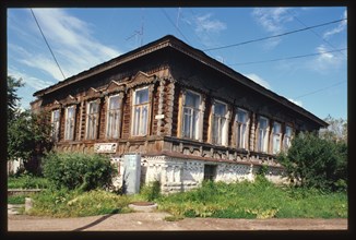 House (Sovetskaia Street 43a), (late 19th century), Verkhneural'sk, Russia; 2003