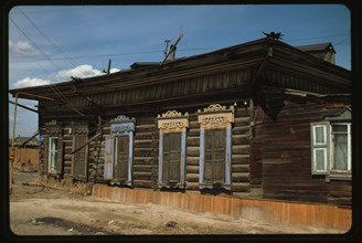 Platonov house (Krupskaia Street 3/5; Chepalov Street facade), (1916), Yakutsk, Russia; 2002