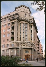 Stokvartirnyi (100 Apartments) Building (1937), Novosibirsk, Russia 1999.