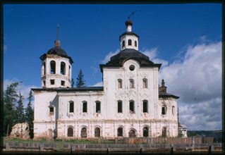 Church of the Savior (1775), south facade, Urik, Russia; 2000