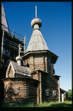 Cathedral of the Dormition (1711-1717), north chapel of Saints Zosima and Savvatii, northeast view, Kem, Russia; 2001