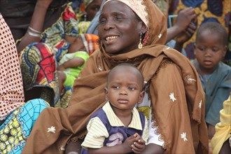 A woman and a young child in Maradi or Zinder Niger (May 2015)