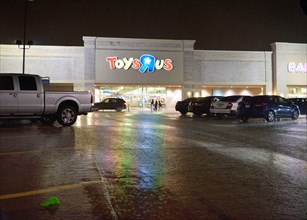 Some stores were open for bargain hungry shoppers on a soggy Thanksgiving night, Dallas, USA (November 26, 2015)