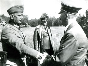 Hitler greets General von Reichenau