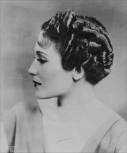 Women's marcelled hairstyle from 1934