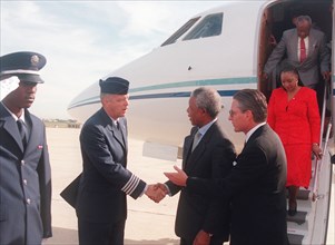 Nelson Mandela visits the United States in 1994