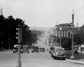 Traffic on Constitution Avenue in Washington D.C.