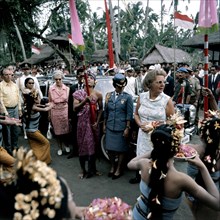 Reception of Queen Juliana in Bali; Date 2 September 1971; Location Bali, Indonesia