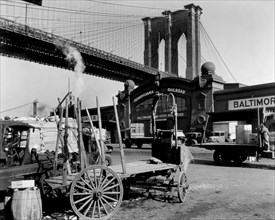 Brooklyn Bridge, Pier 21, Pennsylvania Railroad, Manhattan ca. 1937