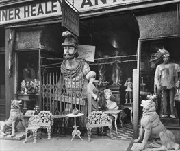 Sumner Healey Antique Shop, Third Avenue near 57th Street, Manhattan ca. 1936