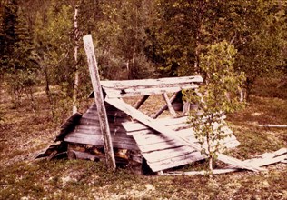 July 1973 - Eskimo grave near Kobuk-Selby River confluence