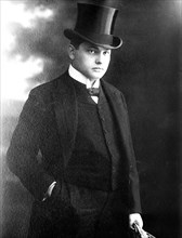 Karl Jorn,1903 in top hat