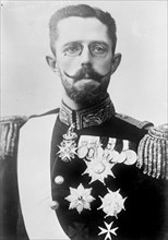 King of Sweden in uniform, 6 10 1913