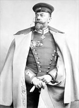 Prince Hohenlohe Oehringen, Freiherr Alex. Von Gabelstein, standing, in uniform, Gestulich geschurt. ca 1905