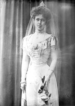 Princess Beatrice of Coburg, standing, three-quarters