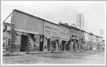 Street scene 1900-1916 possibly Fairbanks