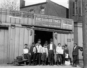 A St. Louis Times branch office in a coal shed. St. Louis, Mo, May 1910