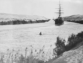 Ship passing the Suez Canal ca. 1910-1915