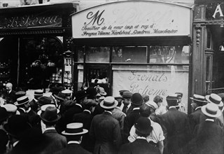German business in Paris attacked by a mob, probably at the beginning of World War I ca. 1914