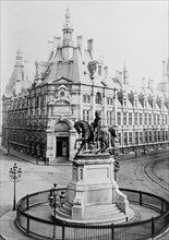 Statue of Leopold I in front of the National Bank of Belgium, Antwerp, Belgium ca. 1910-1915