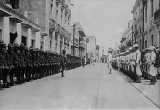Vera Cruz turned over to Army by Navy - American soldiers and sailors in Veracruz, Mexico. The U.S. occupation of Veracruz, Mexico took place during the Mexican Revolution ca. 1914