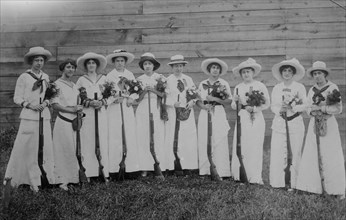 Nemours Trap Shooting Club (women) ca. 1910-1915