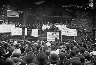 Labor leader Joseph James Ettor (1886-1948) speaking during the Brooklyn barbers' strike of 1913, Union Square, New York City