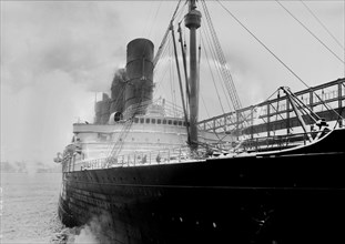 Passenger ship Lusitania ca. 1910-1915
