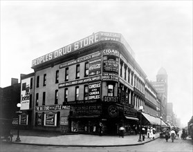 People's Drug Store, Washington, D.C., looking south on Seventh Street, N.W., from Massachusetts Avenue ca. 1921