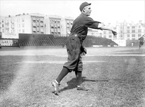 Clark Griffith, Cincinnati, NL, at Hilltop Park, New York City (baseball) ca. 1909