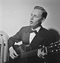 Jazz guitarist Portrait of Richard Dyer-Bennet ca. Mar. 1947