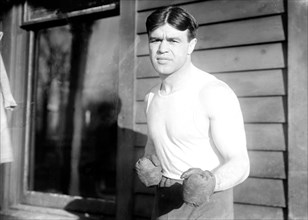 Boxer Mattie Baldwin ca. 1910-1915