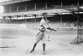 Baseball player Bubbles Hargrave, Chicago Cubs ca. 1914
