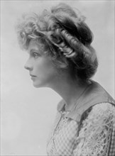 Broadway performer Audrey Maple ca. 1913